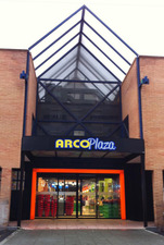 Tienda Arco Plaza de Sama